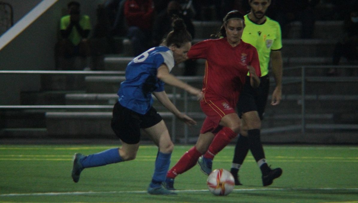 Un gol de Nieves en el tiempo añadido le da la victoria al  Puerto del Carmen