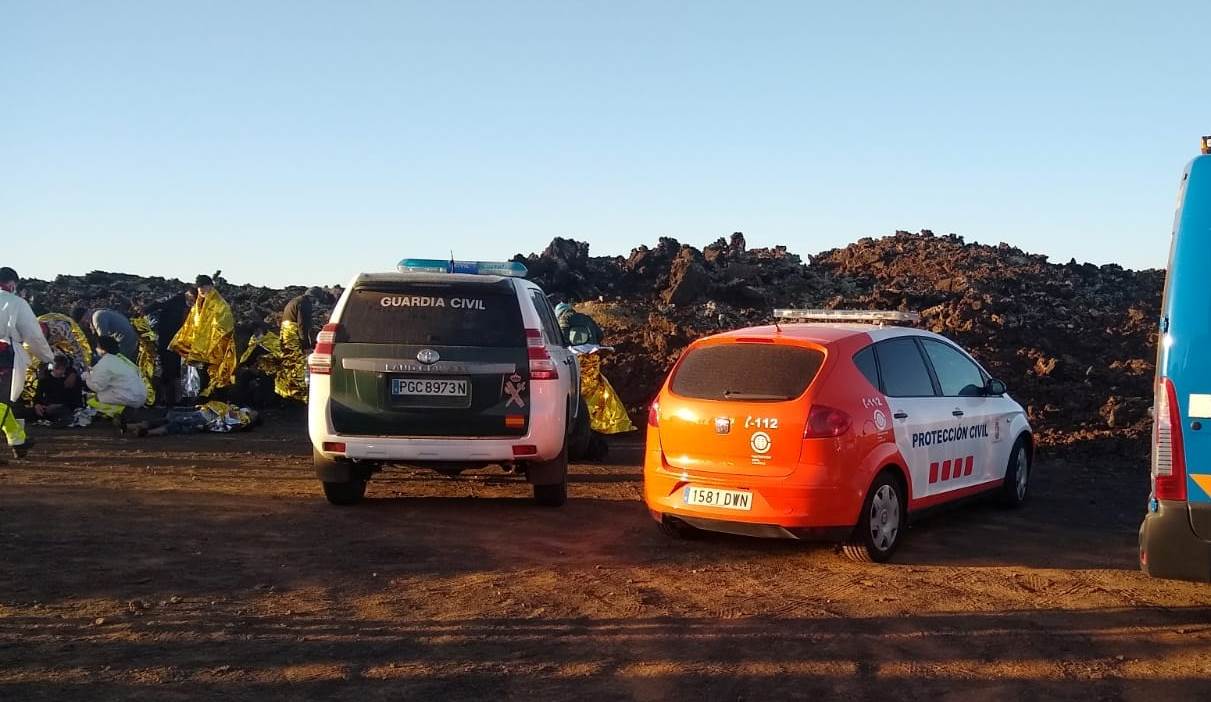 Atención humanitaria a los inmigrantes que han llegado a Punta del Palo