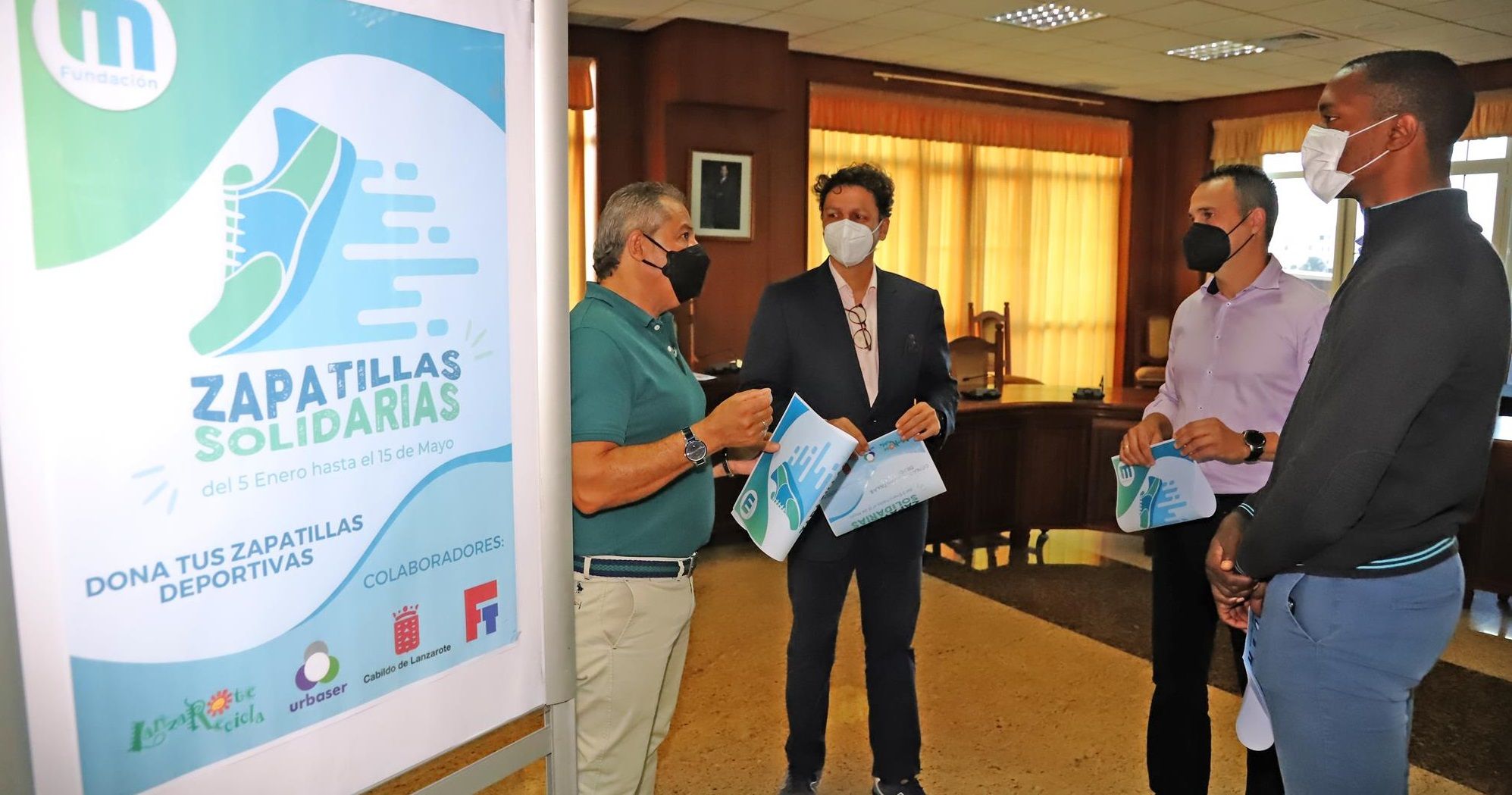 Presentación en el Cabildo de la campaña Zapatillas Solidarias