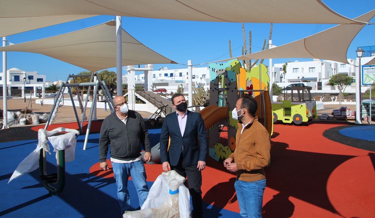 Yaiza finaliza las obras del parque infantil