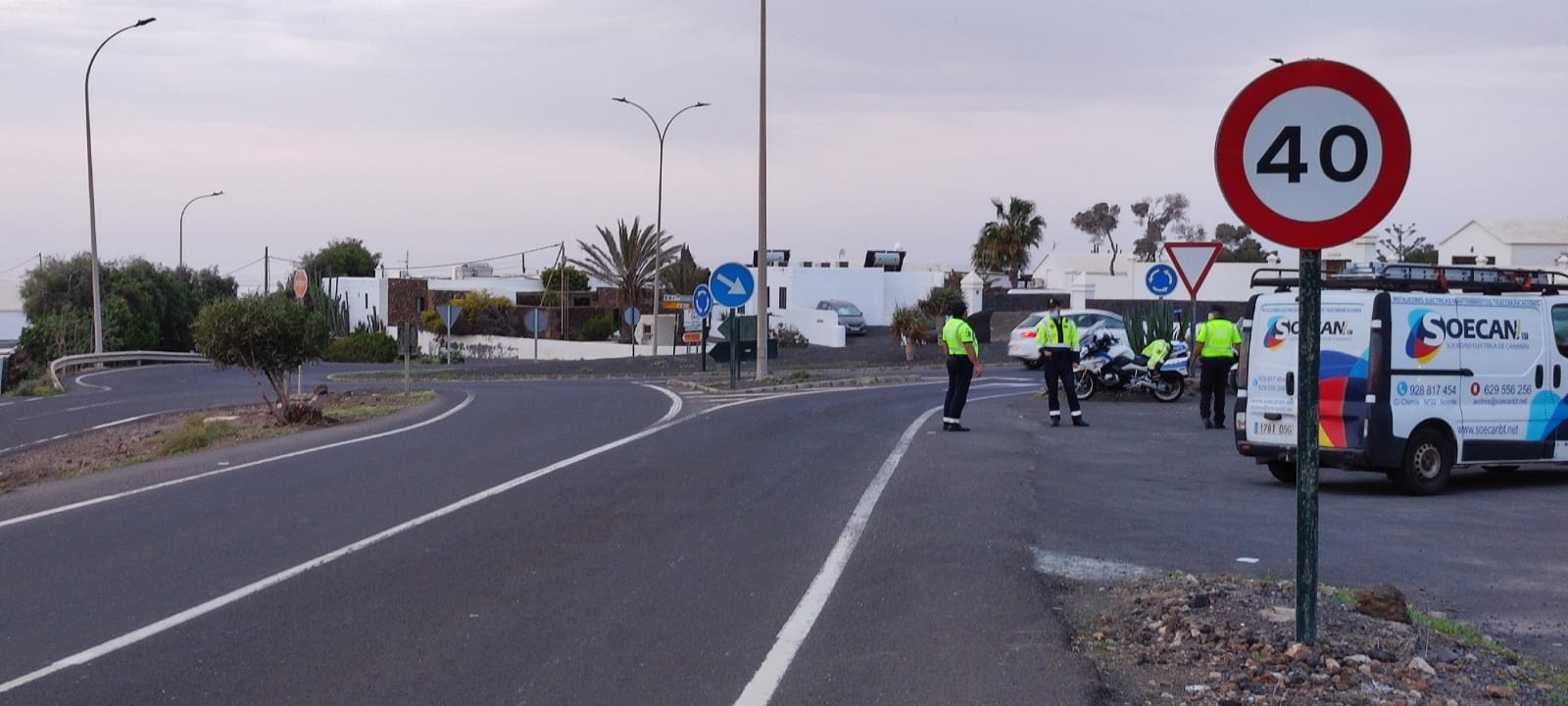 Control de vehículos de la Policía Local de Tías