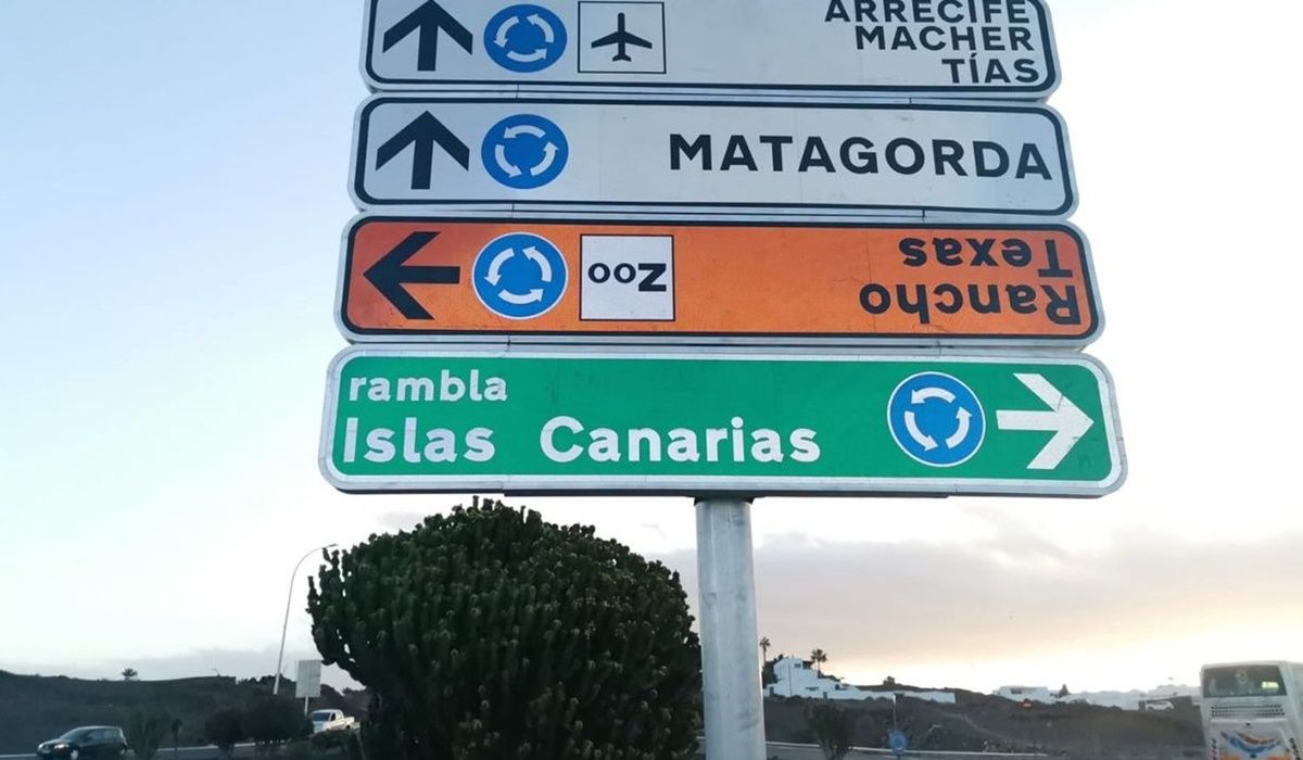 Imagen de la señalética en Puerto del Carmen | Foto: La Provincia 