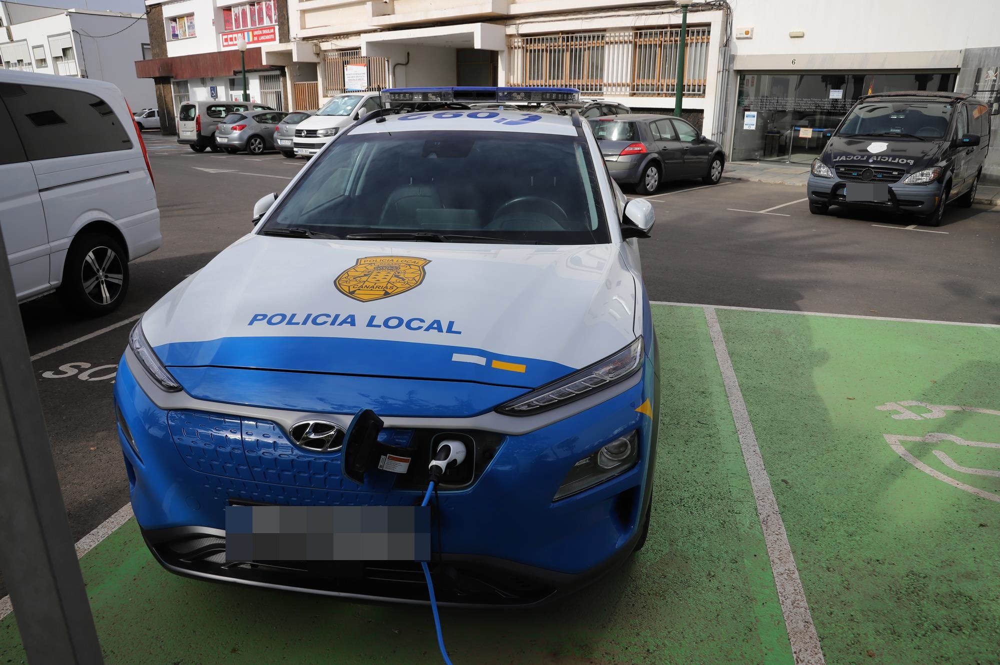 Vehículo eléctrico de la Policía Local de Arrecife
