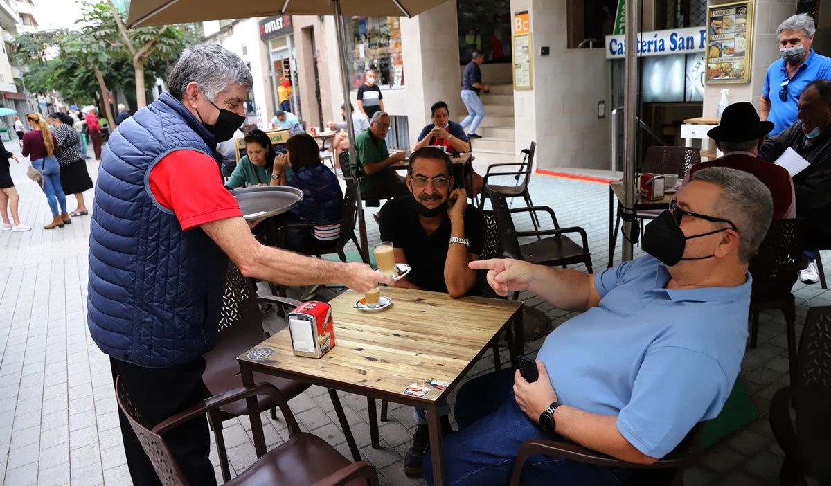 Terraza de una cafetería de Arrecife