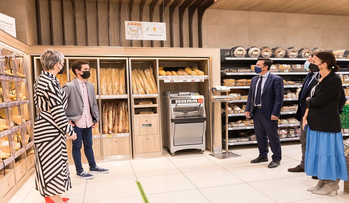 HiperDino Playa Honda, tienda adaptada a personas con TEA