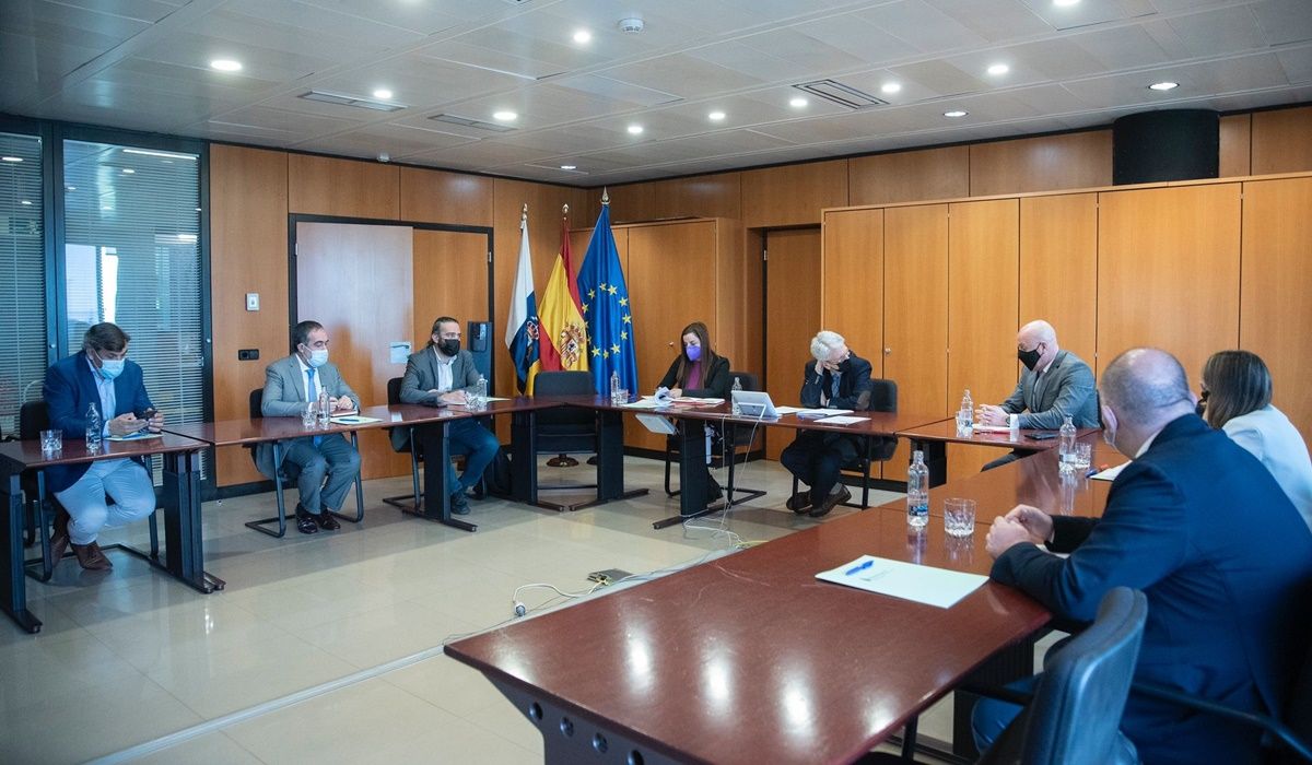 Reunión del Gobierno con el Consejo Canario de Colegios de Abogados