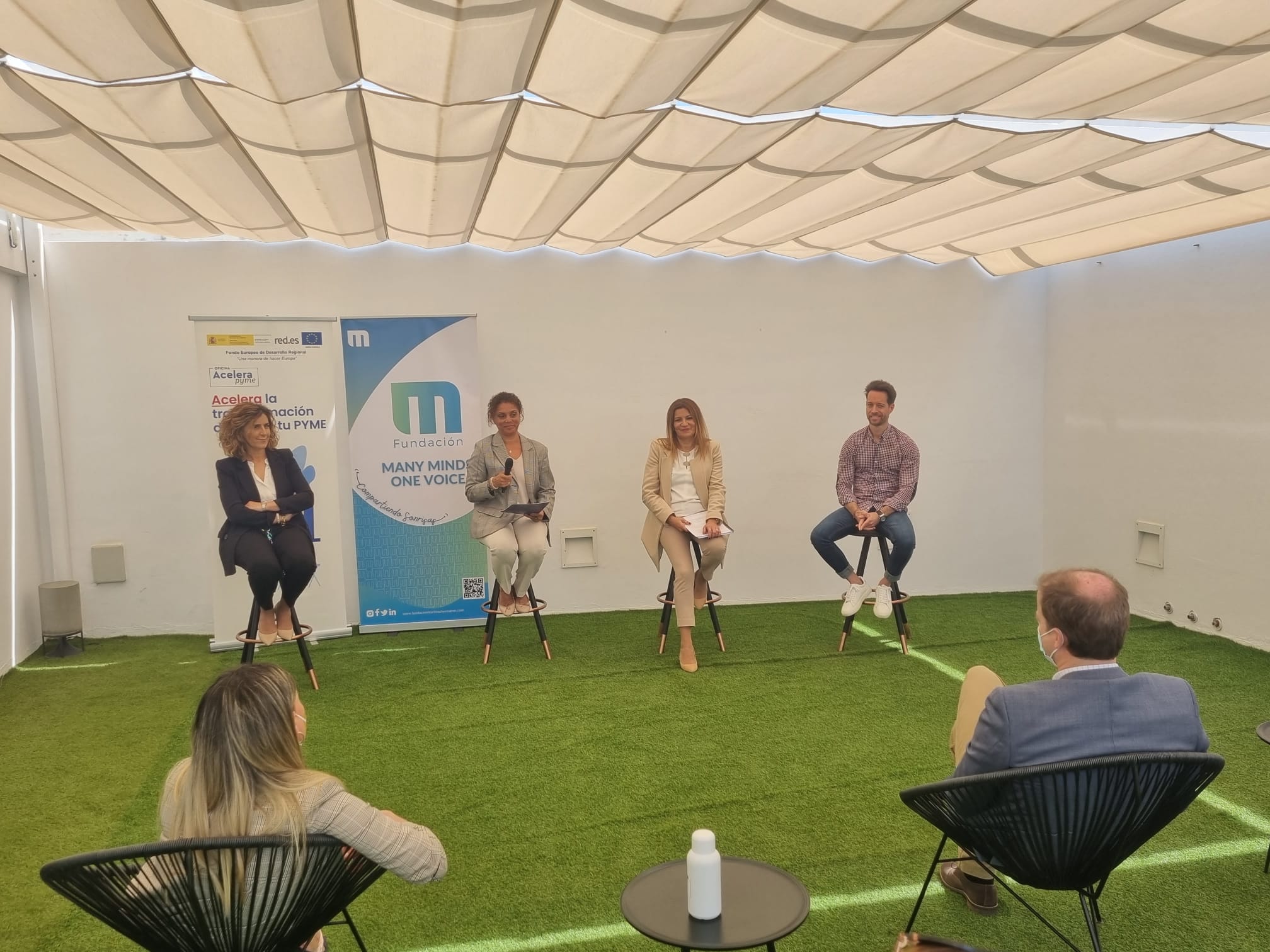 Acto de presentación del ciclo de seminarios de COIICO.