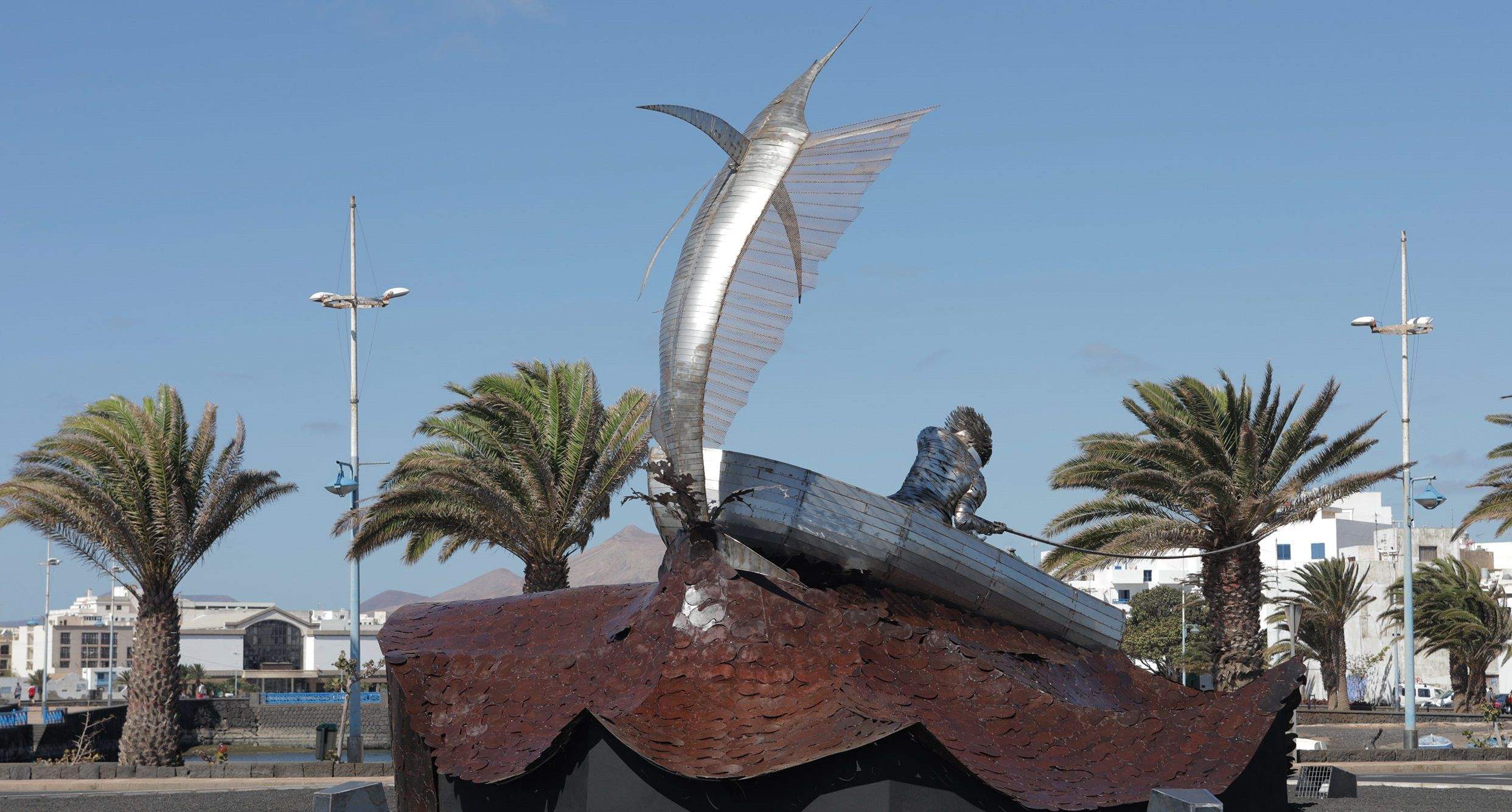 Sculpture Fisherman with marlin