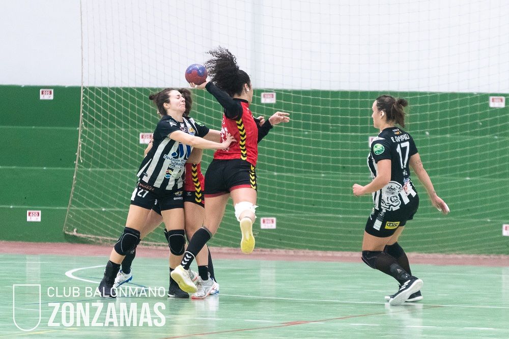 Un Zonzamas CICAR valiente se queda sin fuelle ante un Málaga que escondía otra marcha