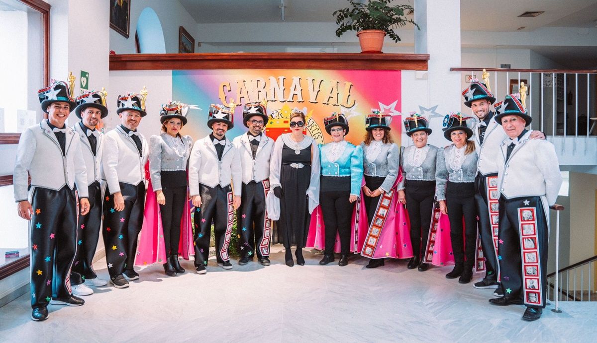Miembros del grupo de gobierno disfrazados en el Carnaval 2022