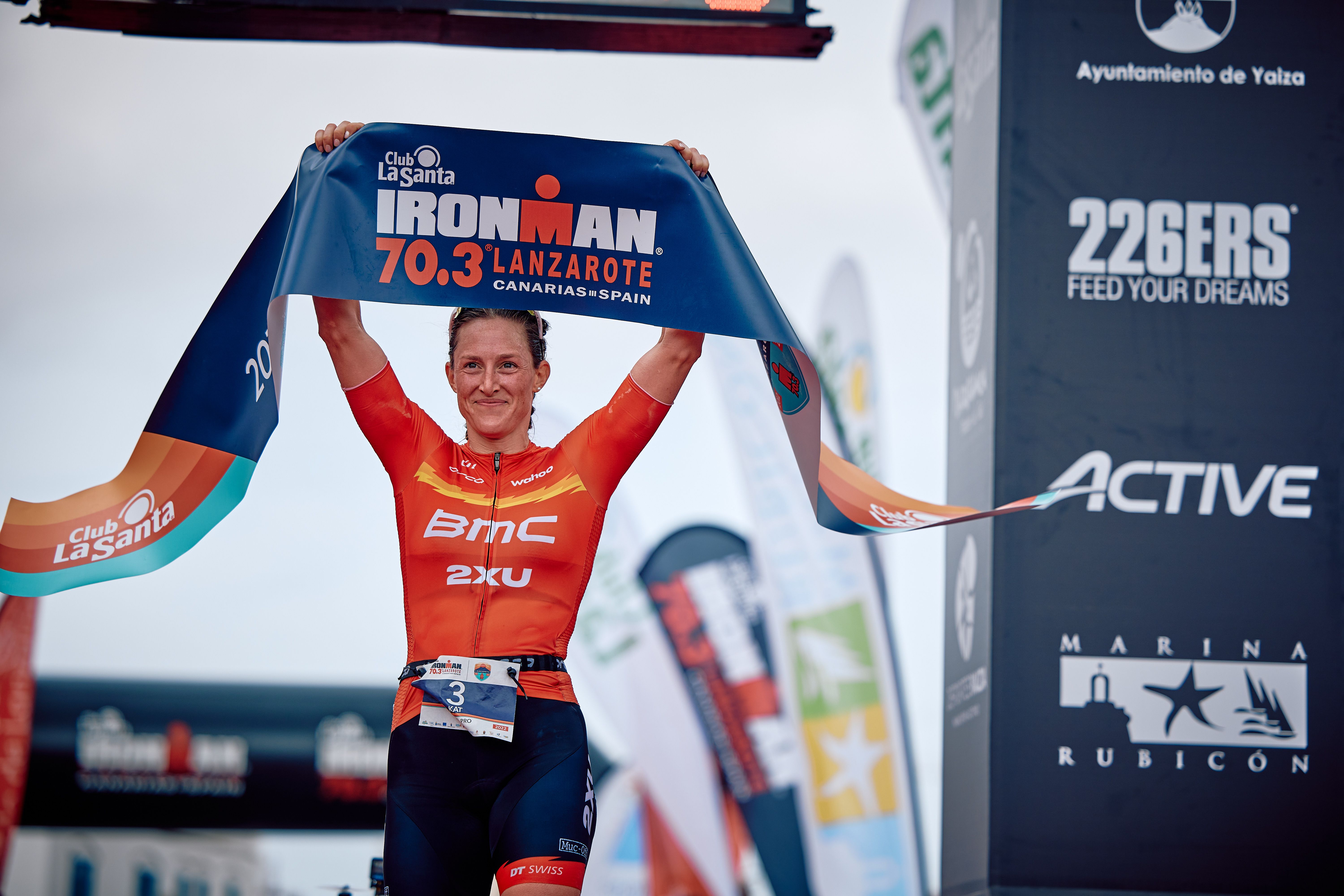 Léo Bergère y Katrina Matthews se llevan el triunfo en el Club La Santa IRONMAN 70.3 Lanzarote 2022