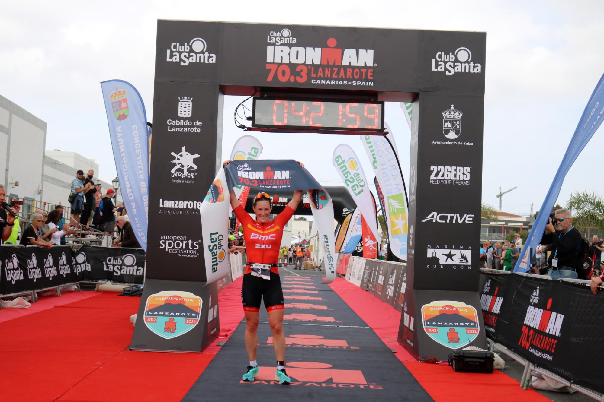 Léo Bergère y Katrina Matthews se llevan el triunfo en el Club La Santa IRONMAN 70.3 Lanzarote 2022