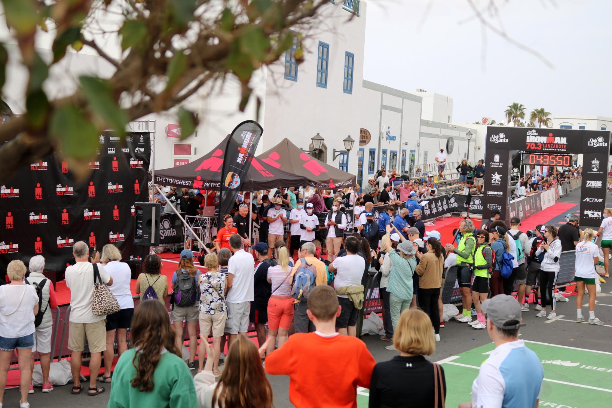 Léo Bergère y Katrina Matthews se llevan el triunfo en el Club La Santa IRONMAN 70.3 Lanzarote 2022