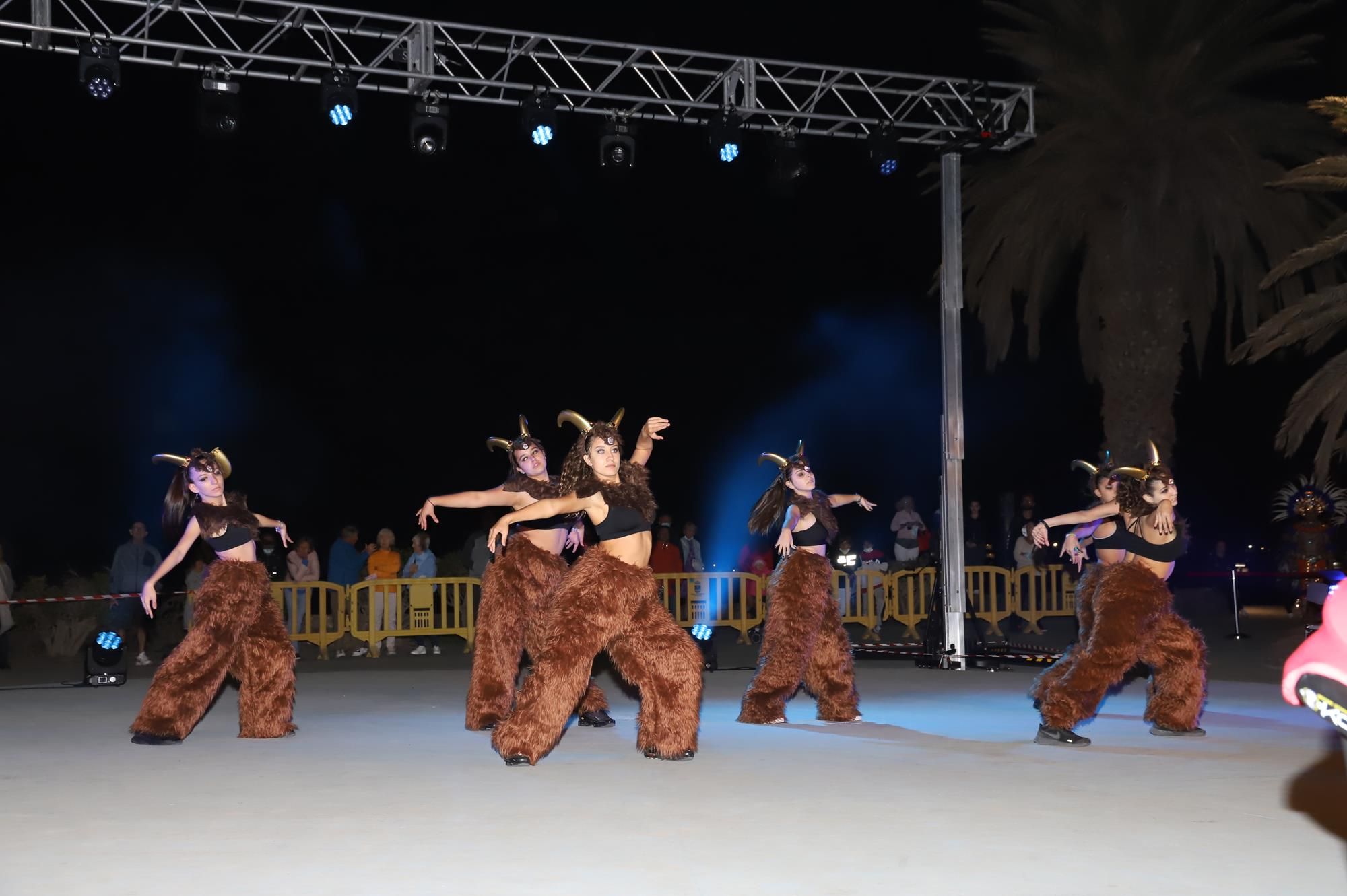 Noche de Carnaval en Costa Teguise Noche de Carnaval en Costa Teguise