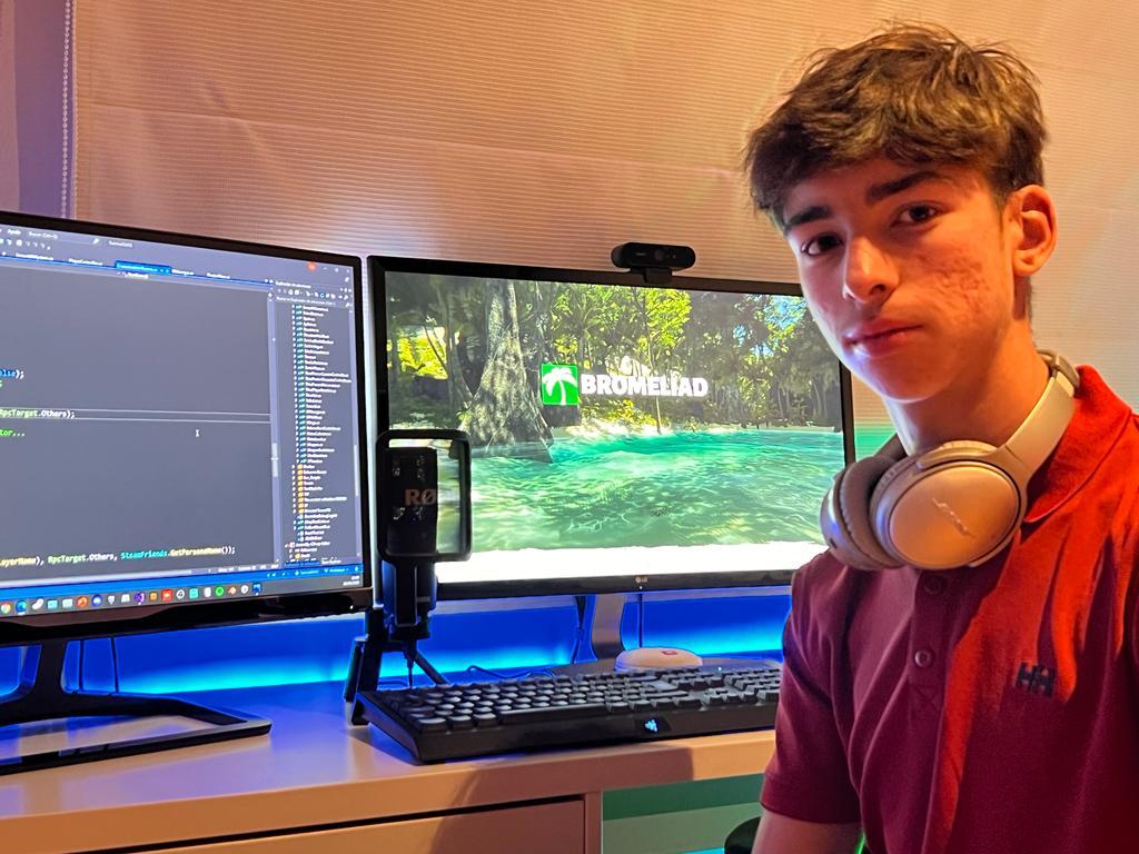 El joven lanzaroteño Gorka Aranzábal, creador del videojuego Bromeliad