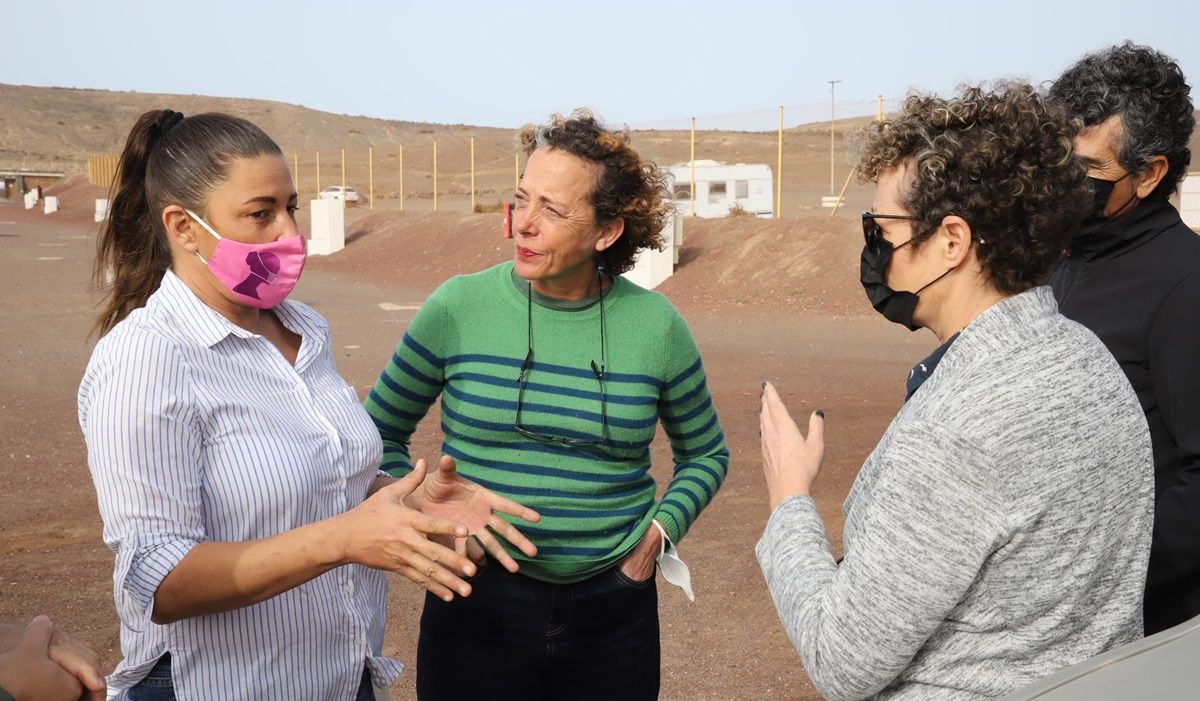 Las consejeras Myriam Barros y Elena Solís, en una visita al Área de Acampada de Papagayo
