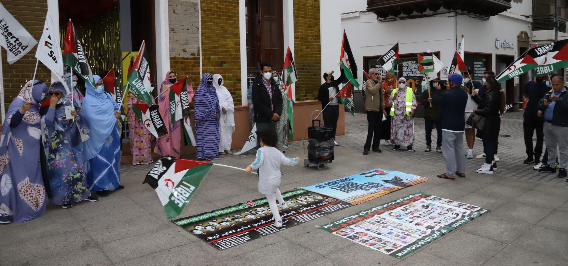 Imagen de la concentración de protesta de los saharauis en Arrecife
