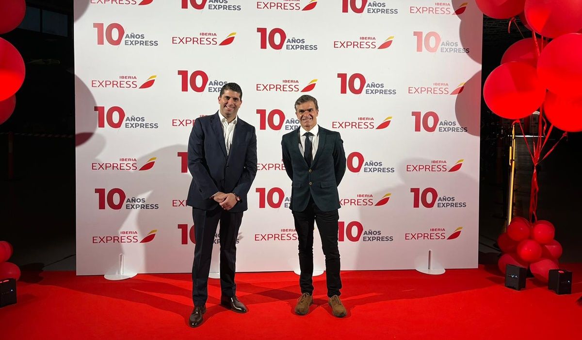 Benjamín Perdomo y Héctor Fernández en el aniversario de Iberia Express