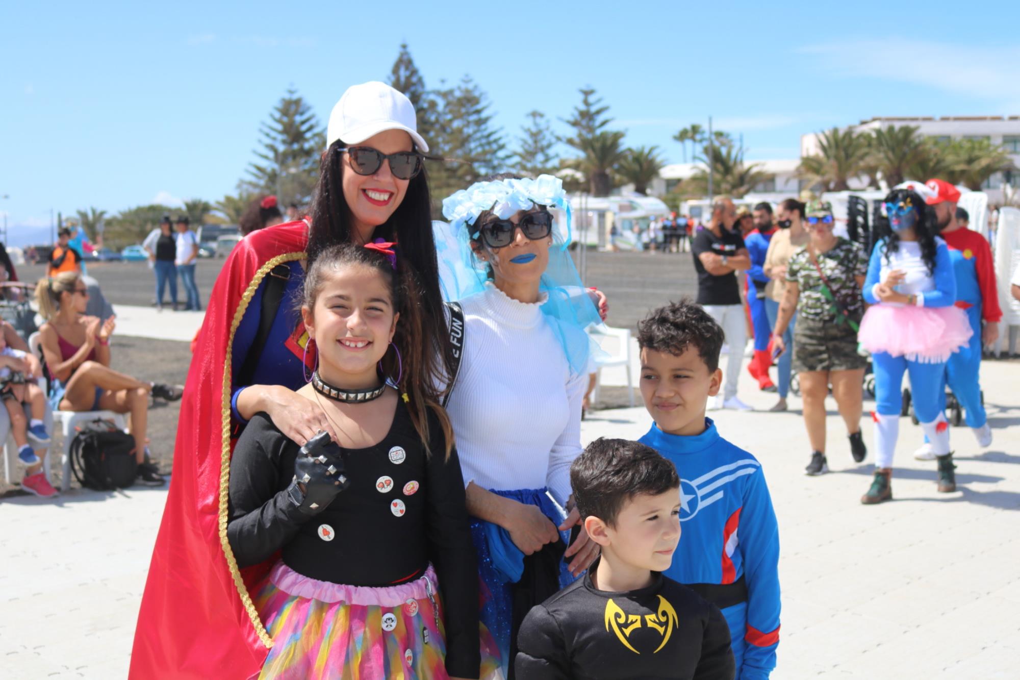 Carnaval de día en Playa Blanca Carnaval de día en Playa Blanca