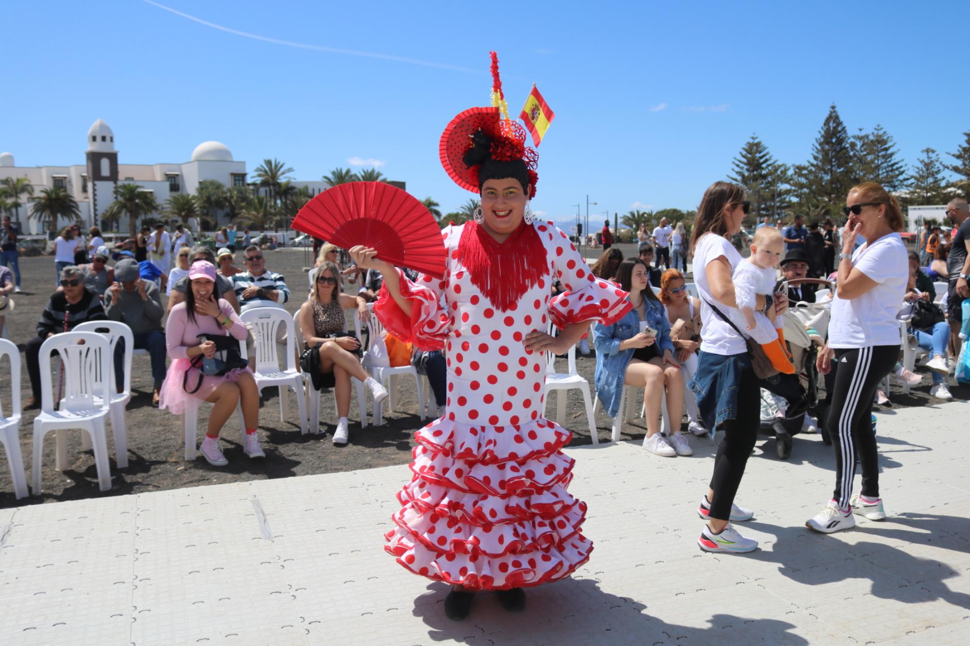 Carnaval de día en Playa Blanca Carnaval de día en Playa Blanca