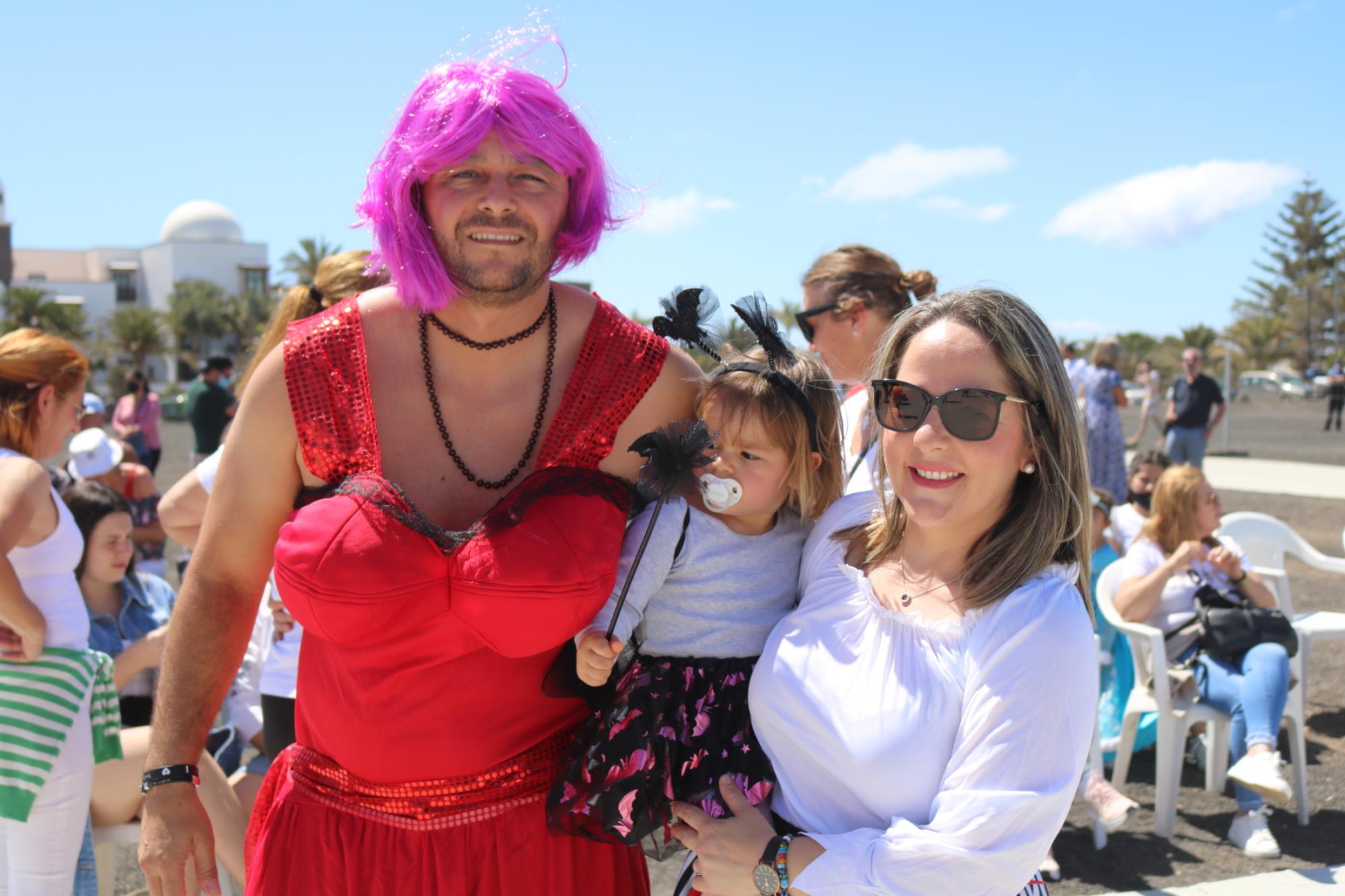 Carnaval de día en Playa Blanca Carnaval de día en Playa Blanca