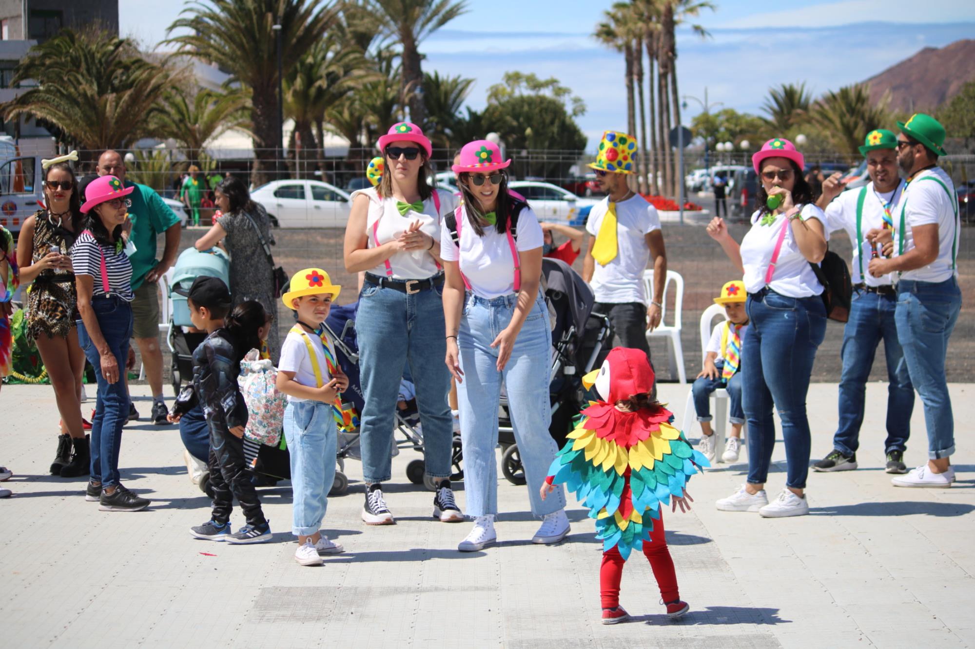Carnaval de día en Playa Blanca Carnaval de día en Playa Blanca