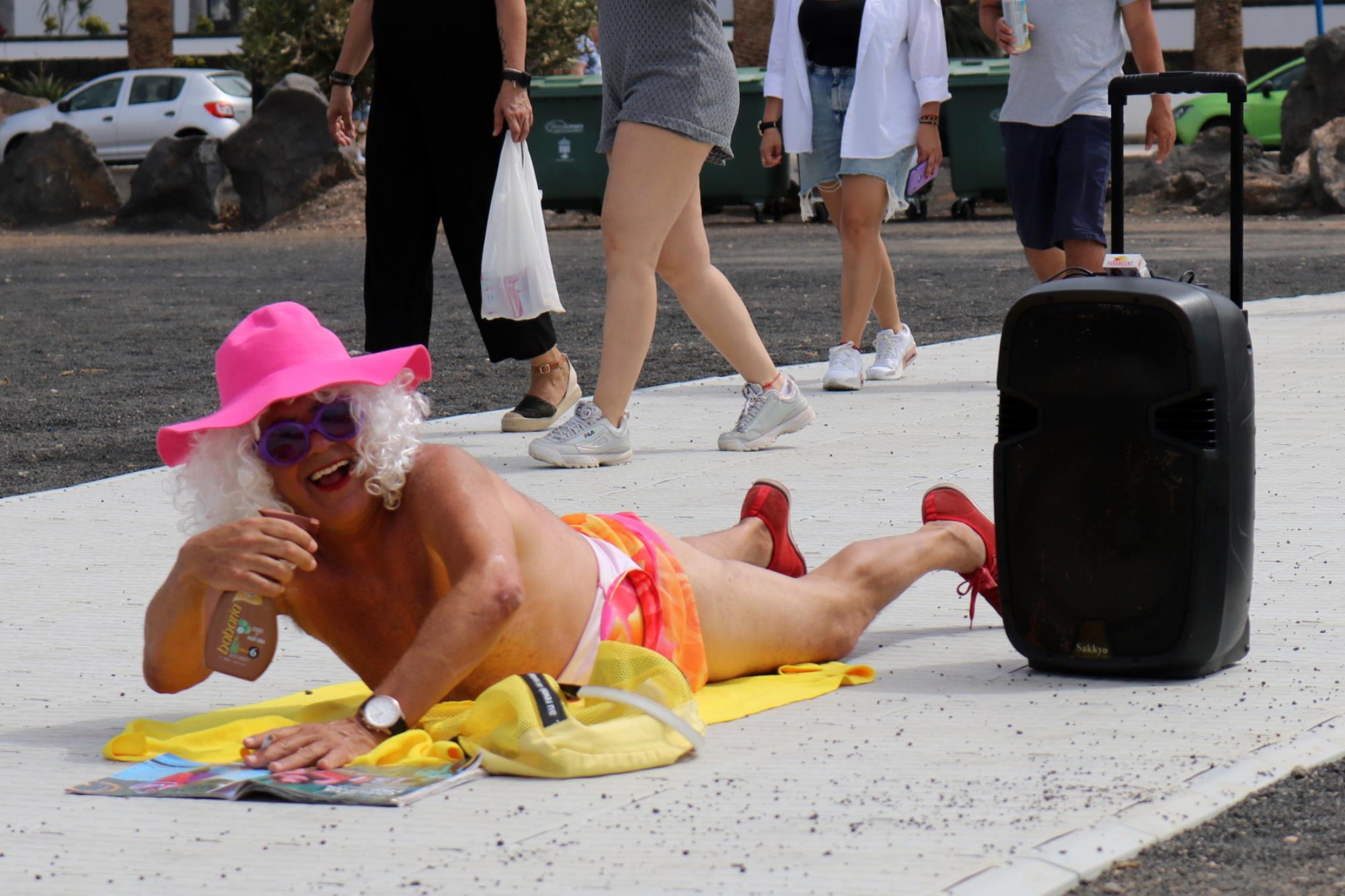 Carnaval de día en Playa Blanca Carnaval de día en Playa Blanca