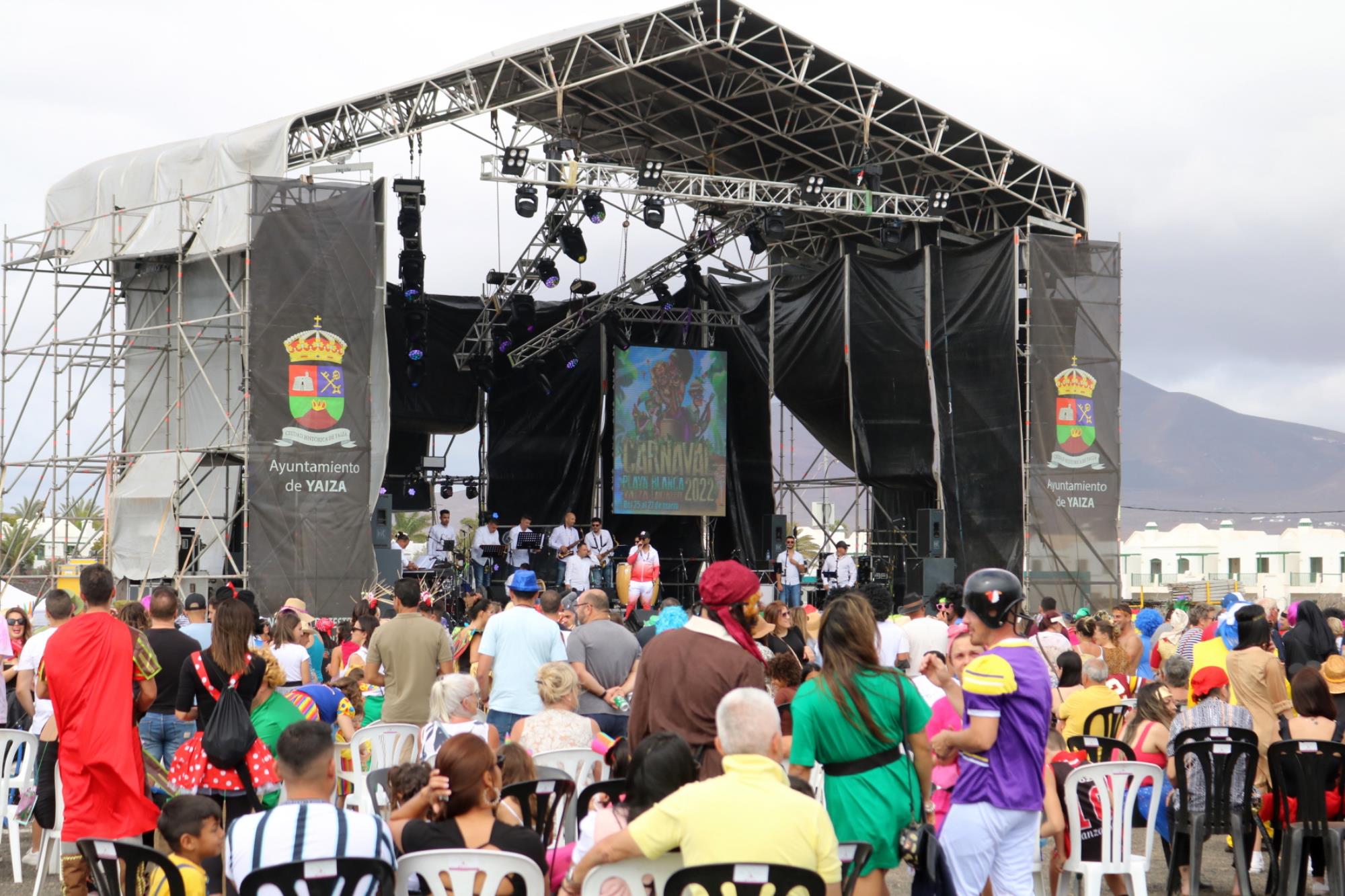 Carnaval de día en Playa Blanca Carnaval de día en Playa Blanca