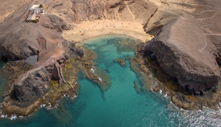 Vista aérea Playa de Papagayo x José A. Cardona @yakuwayracharter