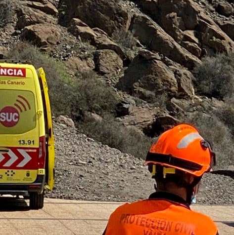 Herido un hombre de 40 años tras caer por la ladera del hotel Papagayo en Playa Blanca