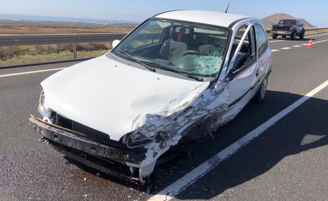 Colisión frontal de dos coches