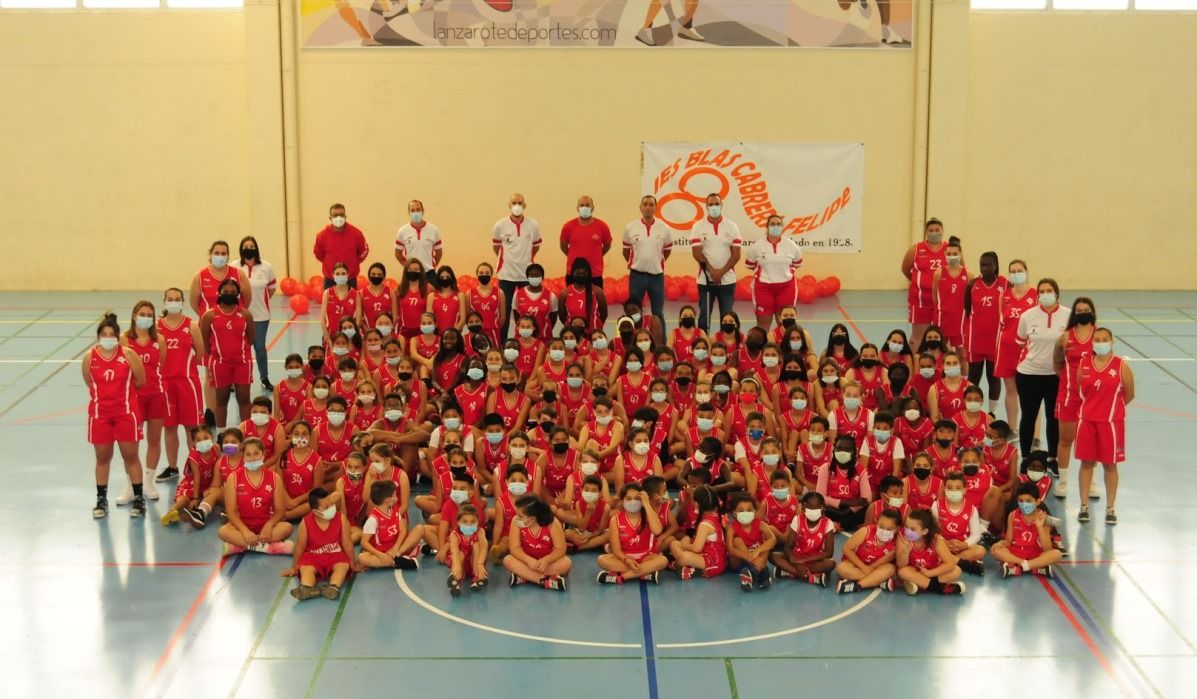El club baloncesto Ariagona presenta la temporada con todos sus equipos tras dos años de pandemia