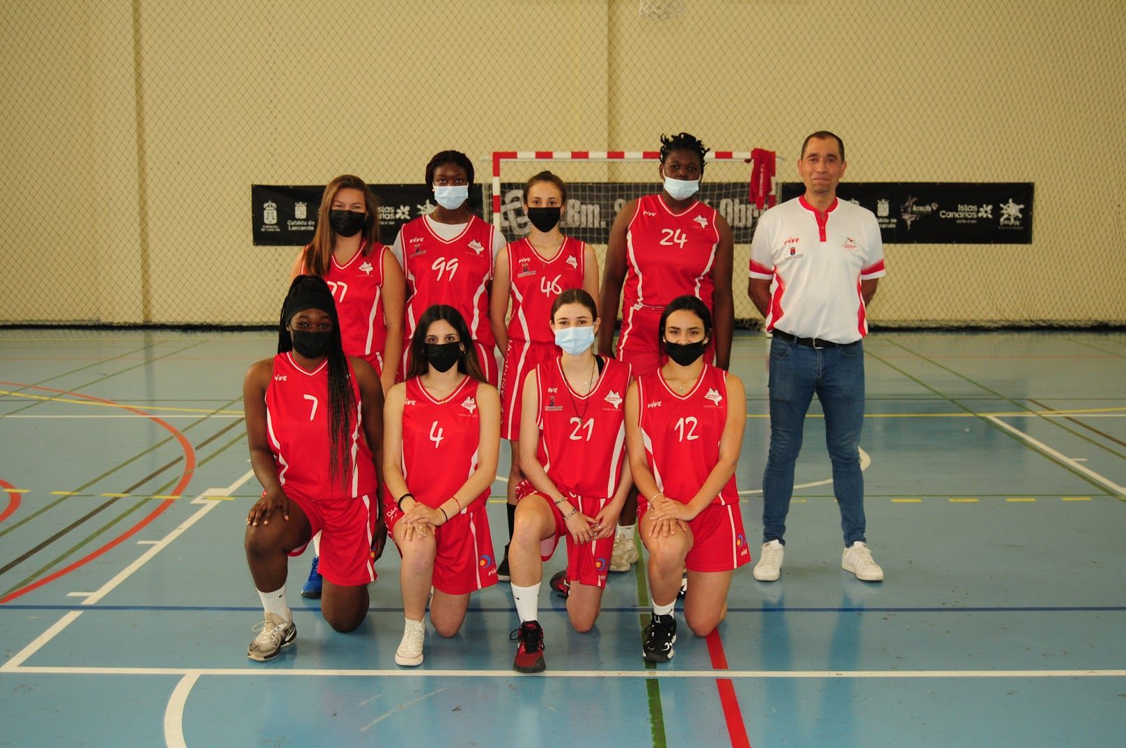 El club baloncesto Ariagona presenta la temporada El club baloncesto Ariagona presenta la temporada