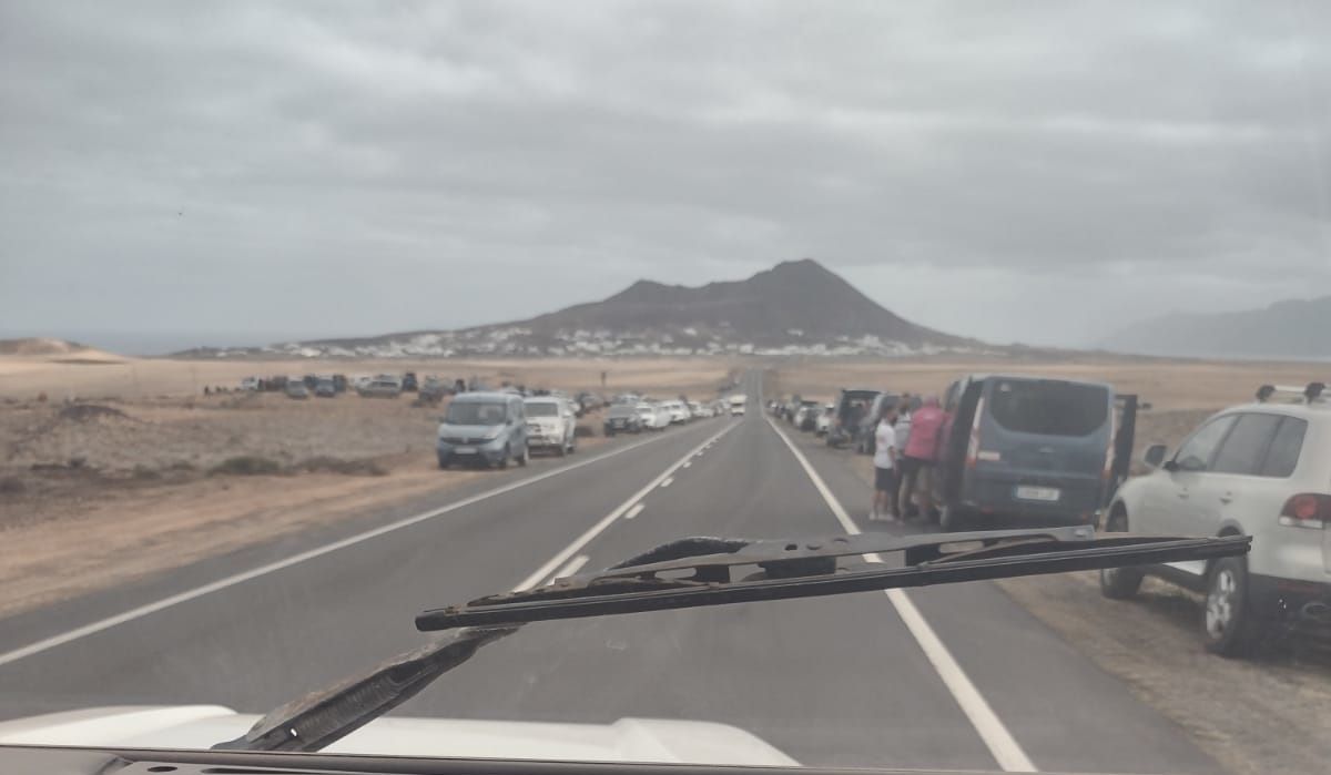 Vehículos aparcados en la zona de El Jable