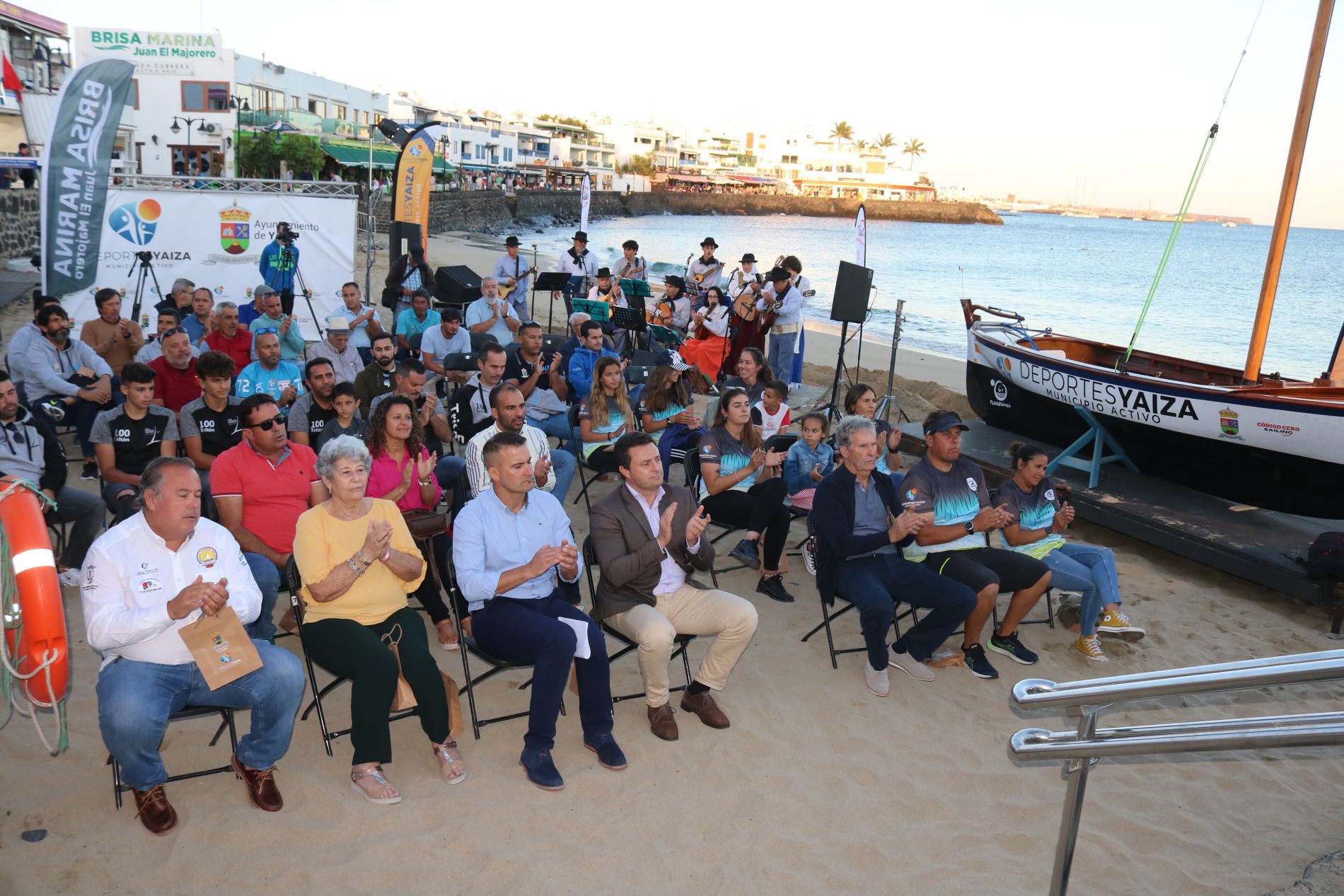Acto celebrado en la playa de Playa Blanca Acto celebrado en la playa de Playa Blanca