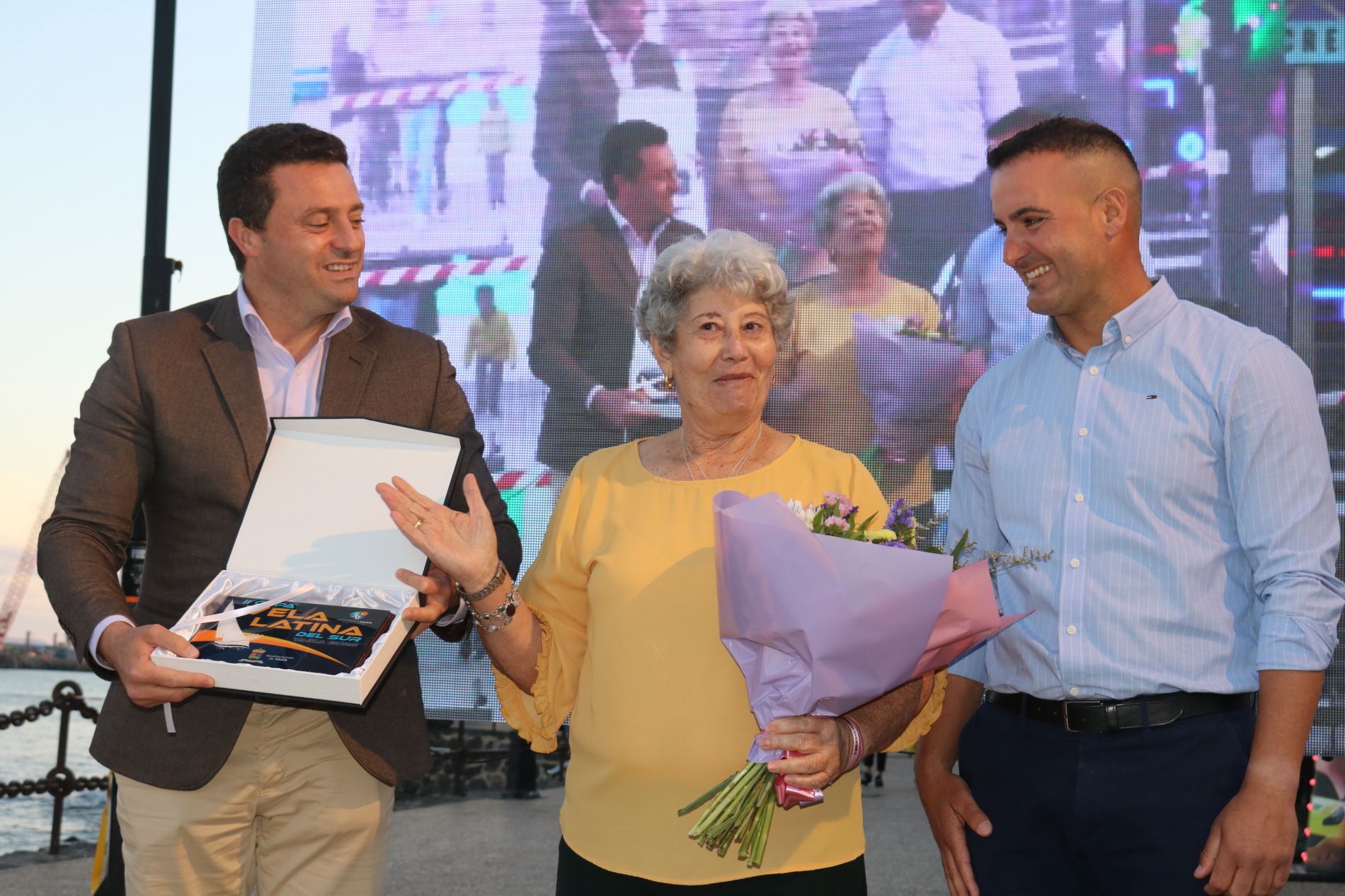 Homenaje a Dolores Cabrera Homenaje a Dolores Cabrera