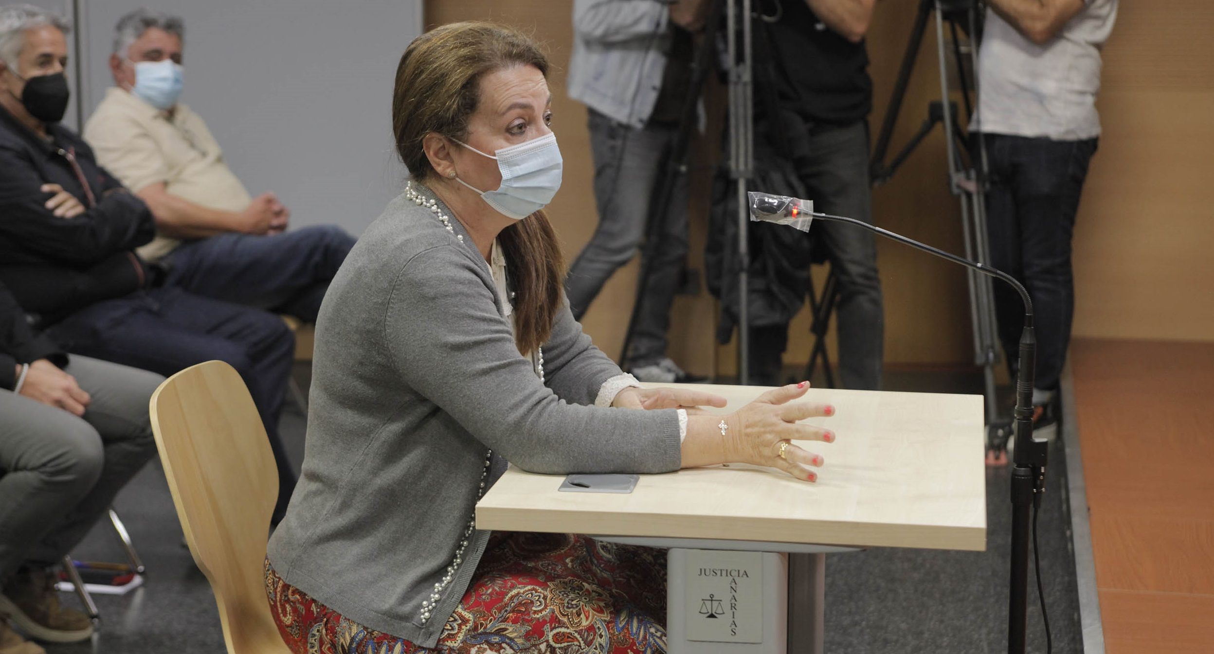 La ex concejal del PNL Isabel Martinón, durante su declaración como acusada en el juicio del caso Montecarlo. Fotos: José Luis Carrasco