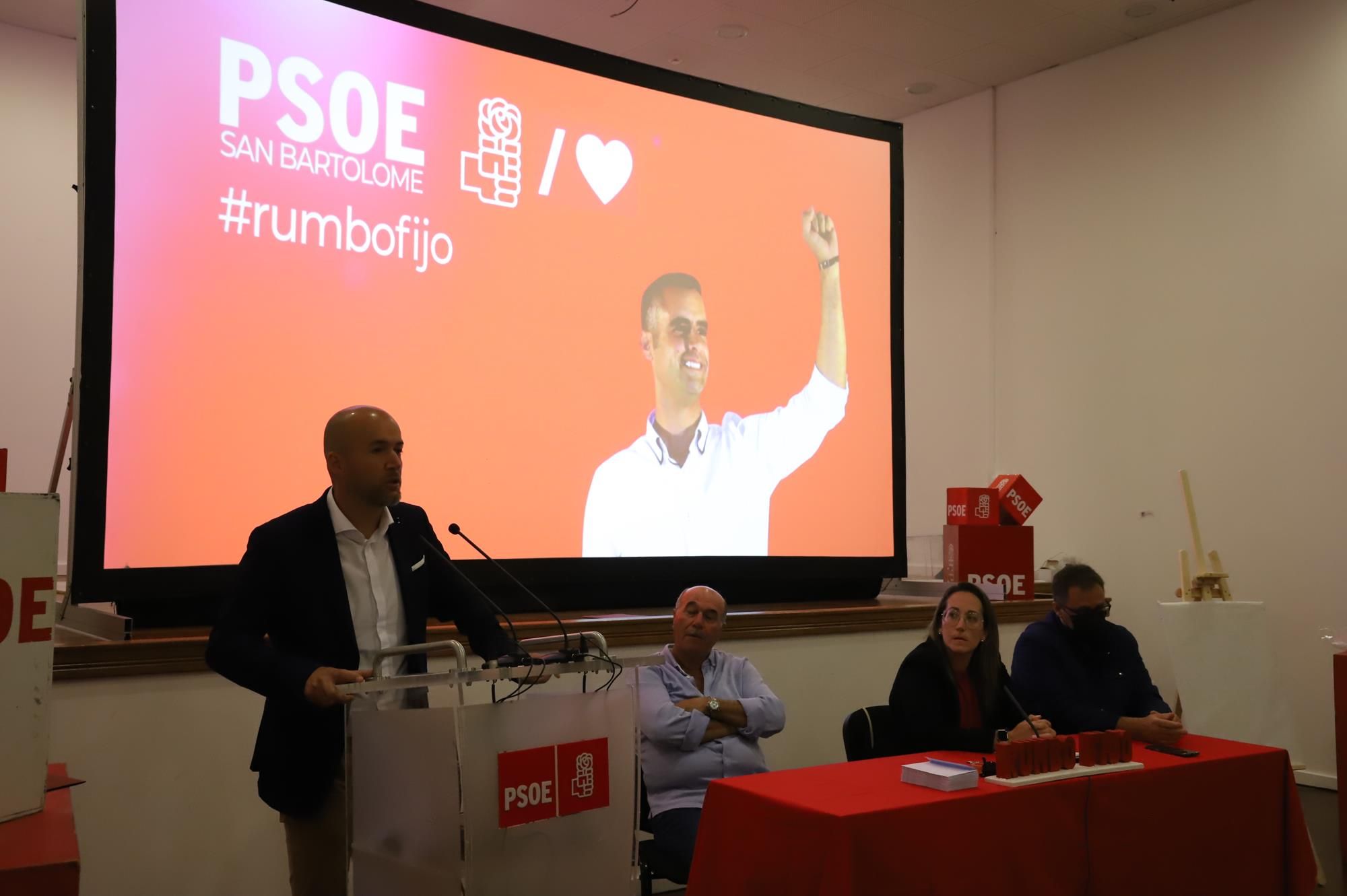Raúl de León, nuevo secretario general del PSOE de San Bartolomé Raúl de León, nuevo secretario general del PSOE de San Bartolomé