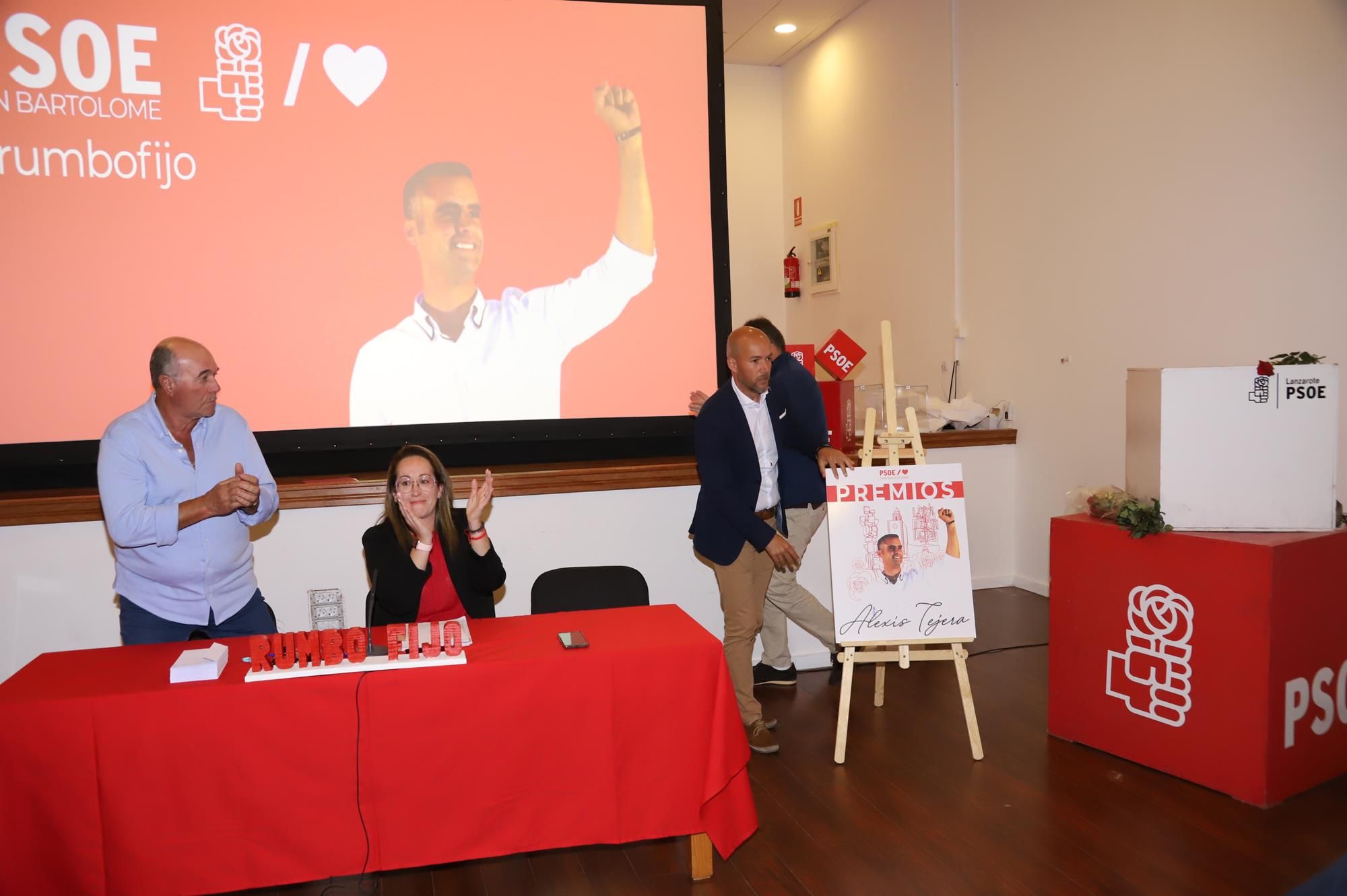 Raúl de León, nuevo secretario general del PSOE de San Bartolomé Raúl de León, nuevo secretario general del PSOE de San Bartolomé