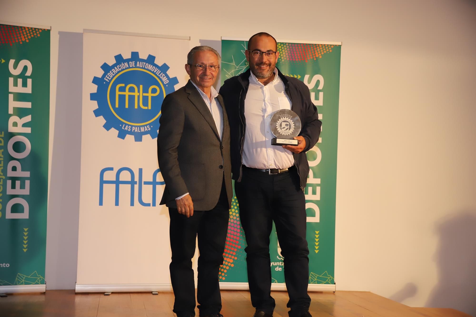 Entrega de trofeos de las temporadas 2019 y 2021 Entrega de trofeos de las temporadas 2019 y 2021