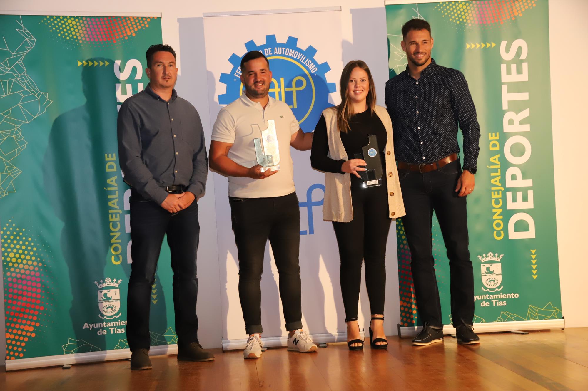 Entrega de trofeos de las temporadas 2019 y 2021 Entrega de trofeos de las temporadas 2019 y 2021