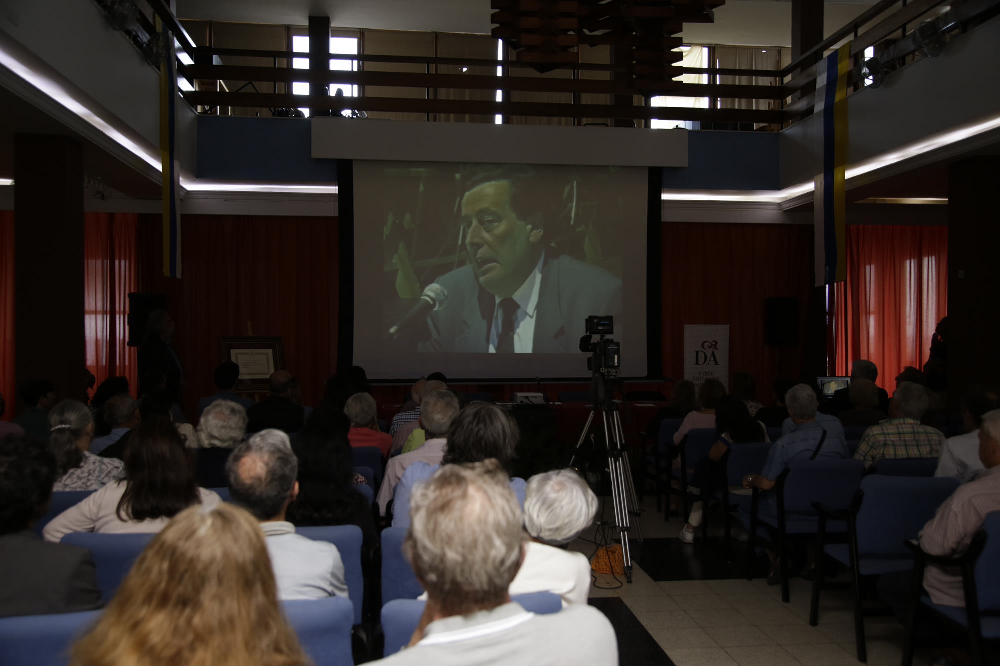 Homenaje a Enrique Pérez Parrilla Homenaje a Enrique Pérez Parrilla