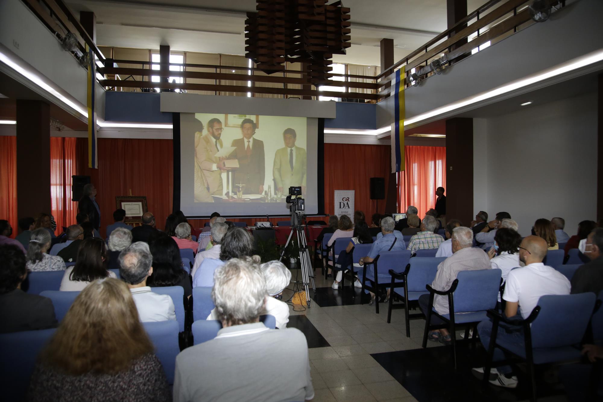 Homenaje a Enrique Pérez Parrilla Homenaje a Enrique Pérez Parrilla