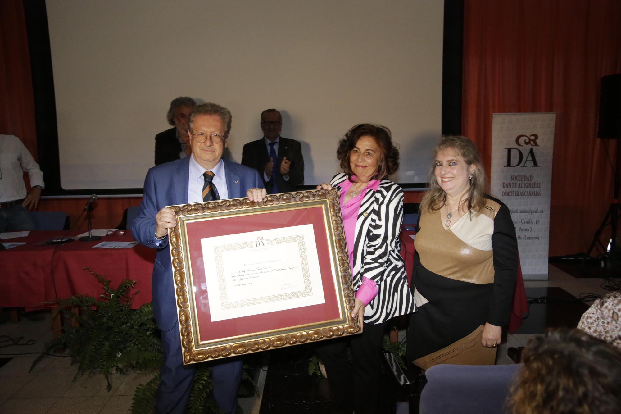 Homenaje a Enrique Pérez Parrilla Homenaje a Enrique Pérez Parrilla