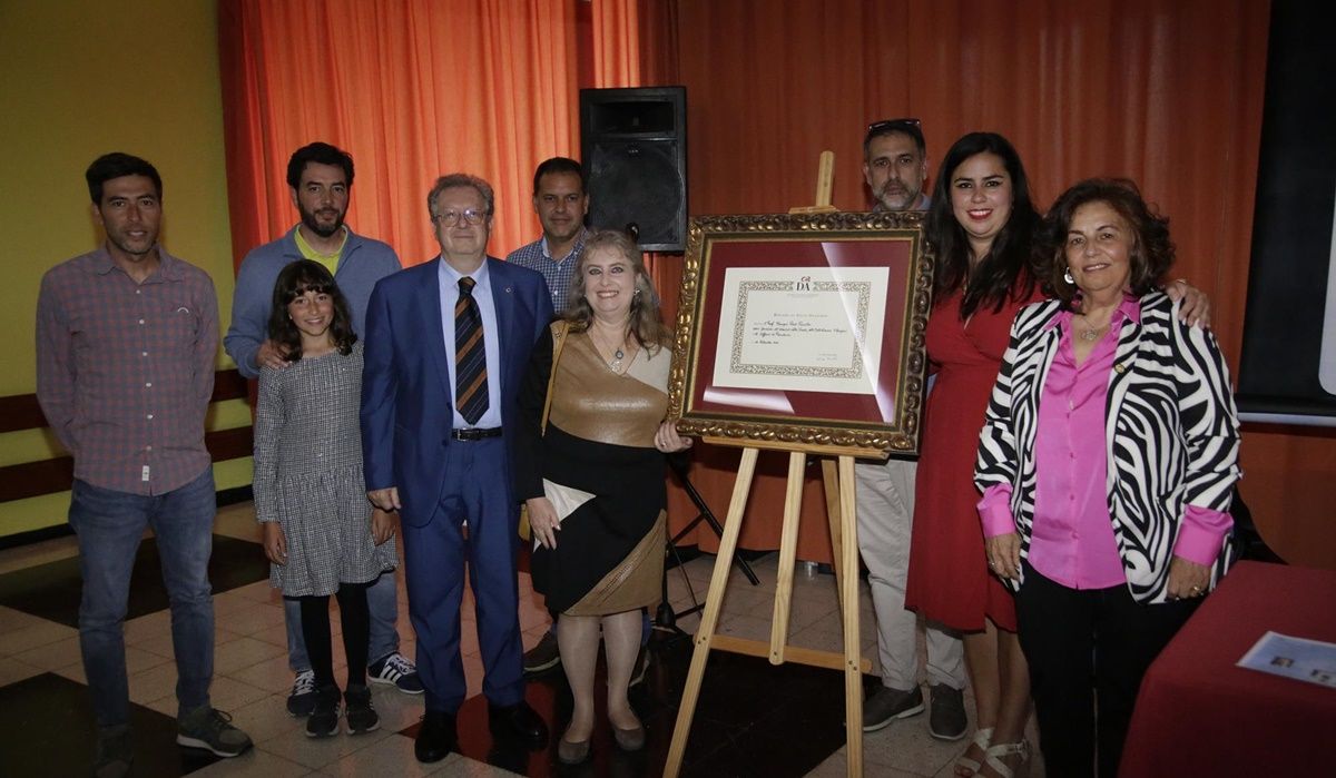 Homenaje a Enrique Pérez Parrilla