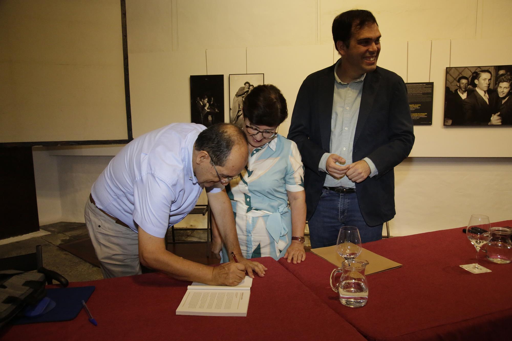Presentación del libro Centenario de la casa consistorial de Haría Presentación del libro Centenario de la casa consistorial de Haría