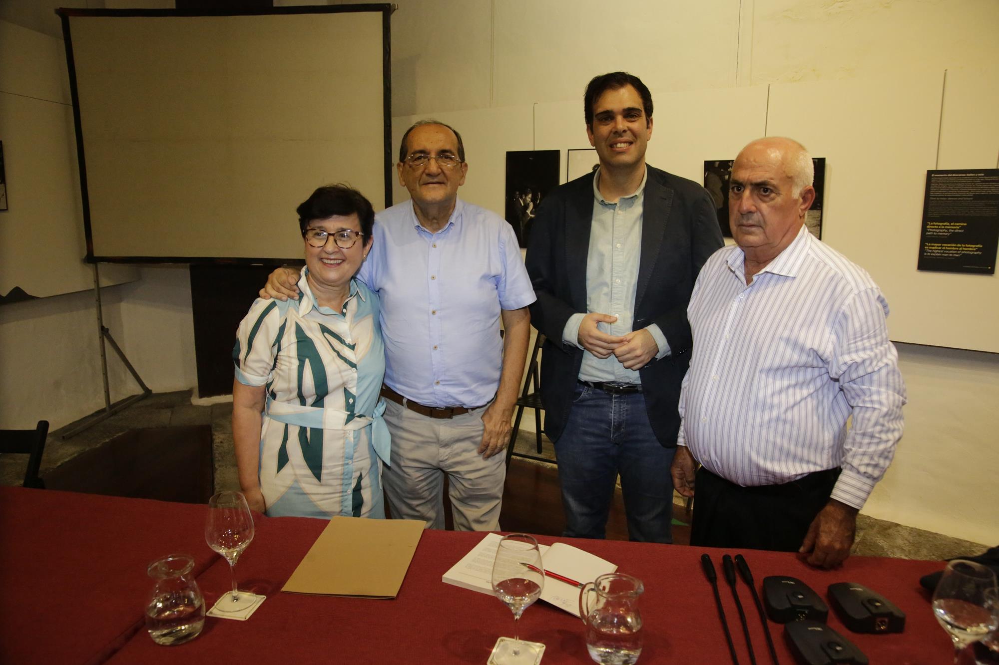 Presentación del libro Centenario de la casa consistorial de Haría Presentación del libro Centenario de la casa consistorial de Haría