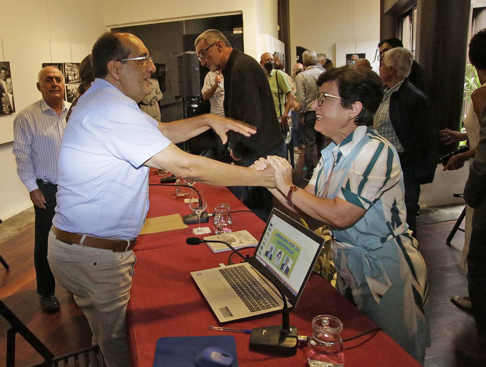 Presentación del libro Centenario de la casa consistorial de Haría Presentación del libro Centenario de la casa consistorial de Haría
