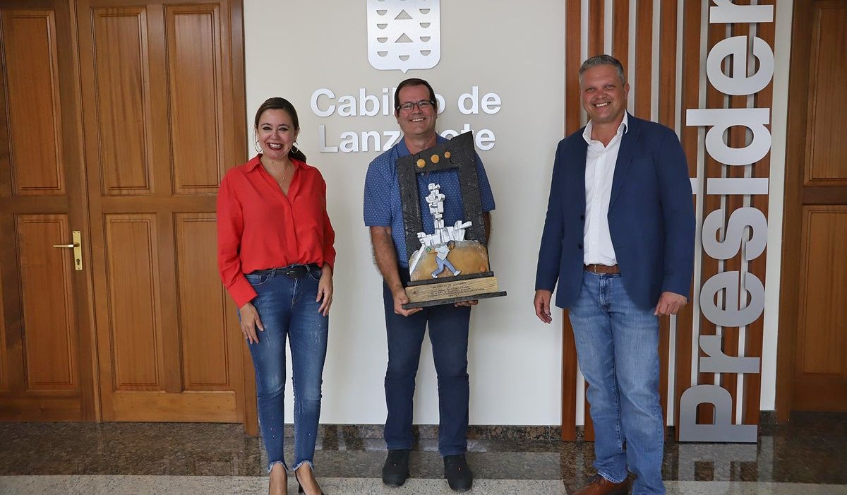 Manuel García Fuentes en el Cabildo de Lanzarote