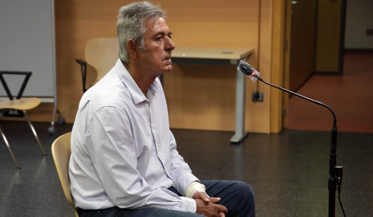 José Francisco Reyes, declarando en el juicio por presunta malversación en los pagos a Camero. Fotos: José Luis Carrasco